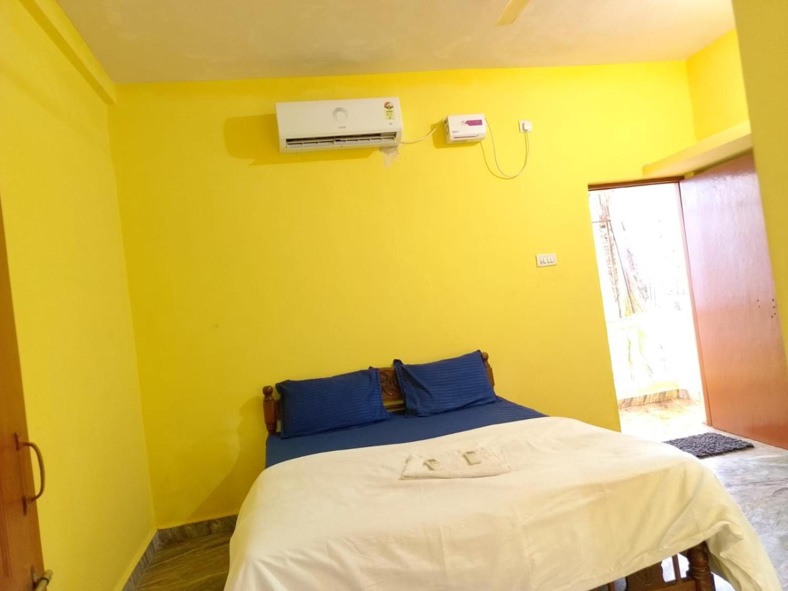 One Love Guest House Morjim Eksteriør bilde